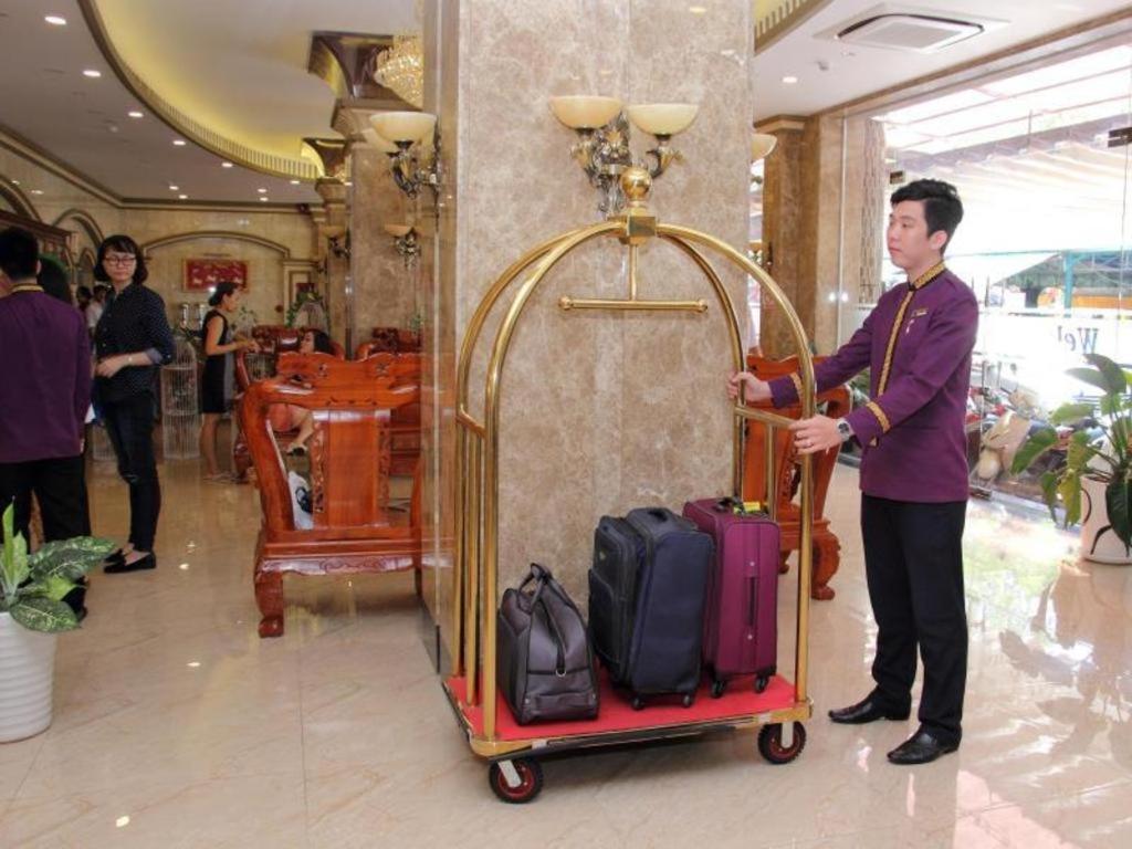 Tran Vinh Hotel Bac Lieu Екстериор снимка