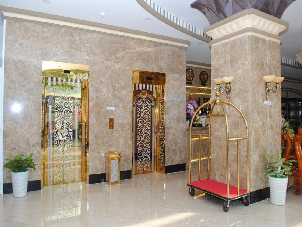 Tran Vinh Hotel Bac Lieu Екстериор снимка