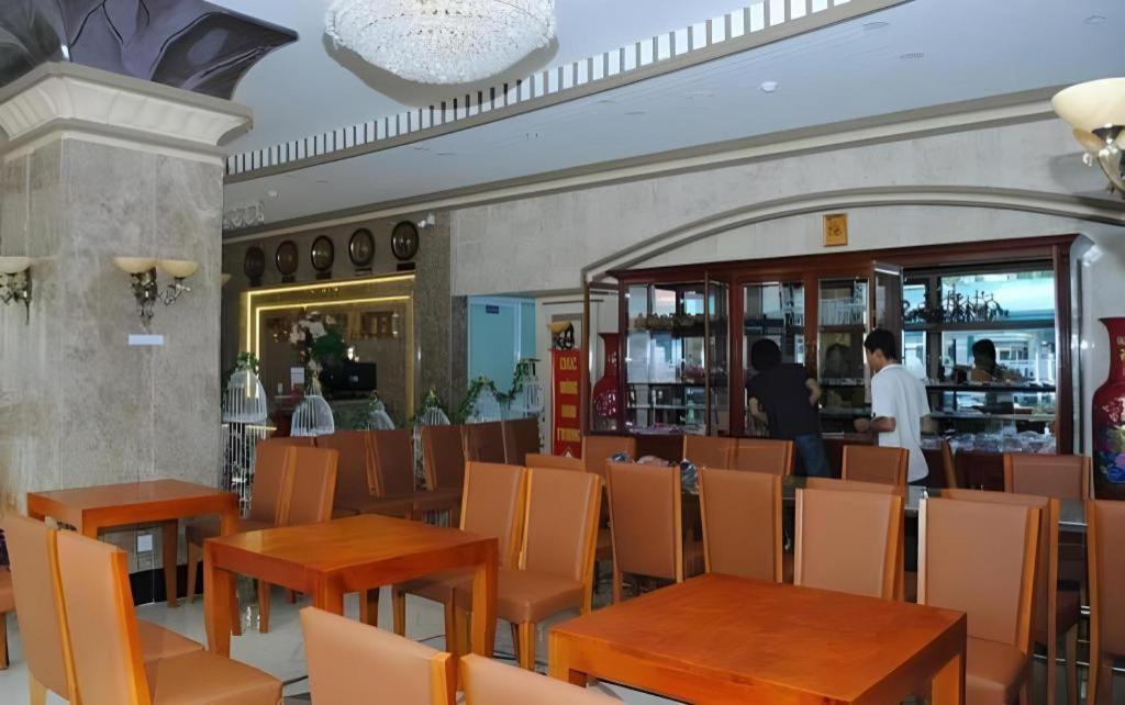 Tran Vinh Hotel Bac Lieu Екстериор снимка