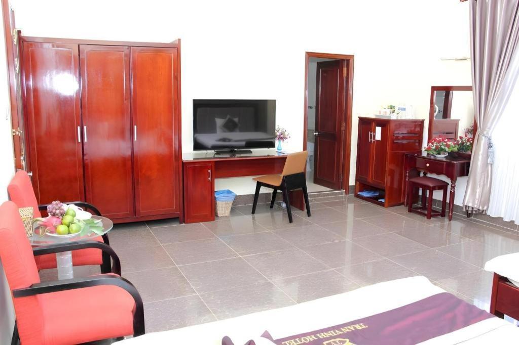 Tran Vinh Hotel Bac Lieu Екстериор снимка